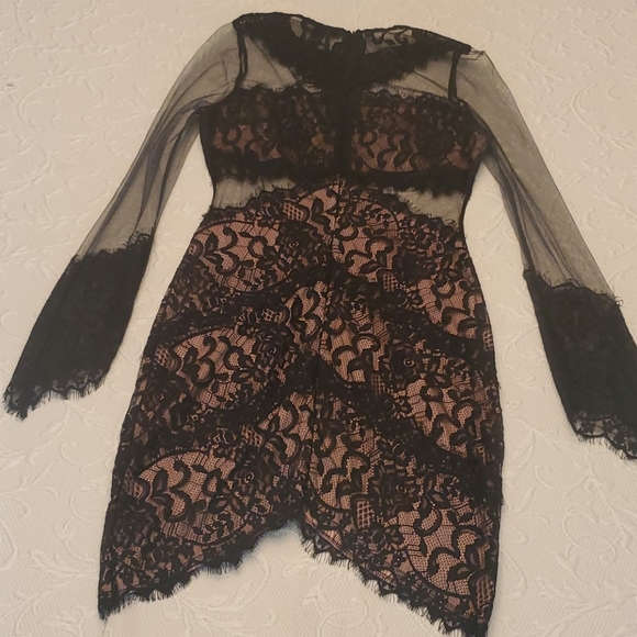 Beautiful black lace dress!♡ OFFERS & TRADES WELCO - Picture 4 of 5